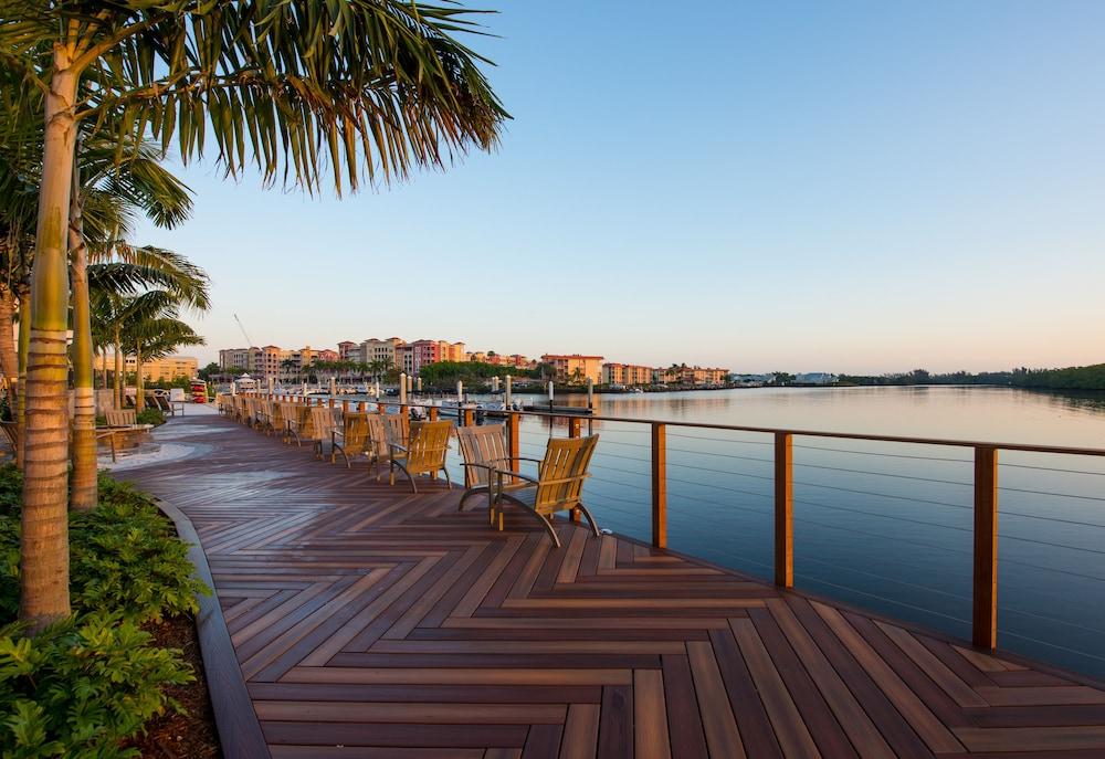 Hyatt House Naples 5Th Avenue Hotel Екстериор снимка